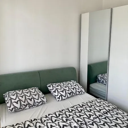 Apartment 4-you 4 *